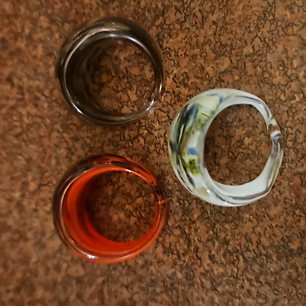 Glass colored rings - Picture 2 of 3